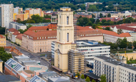 Luftbild der Garnisonkirche in Potsdam